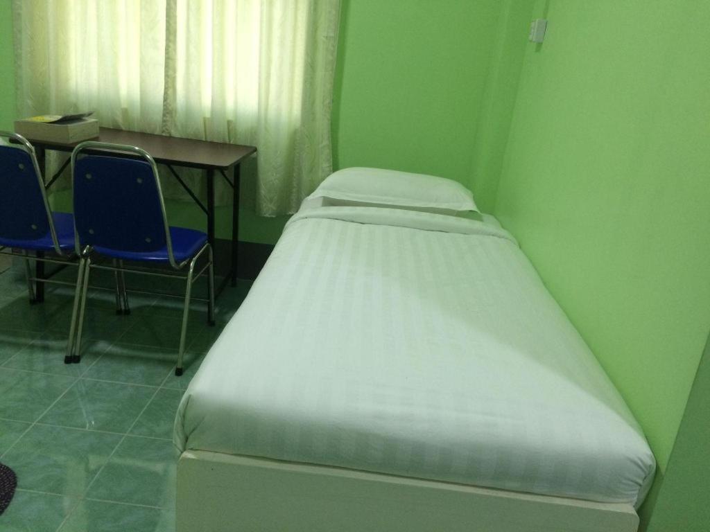 나이 치 린 호텔 Pathein 외부 사진