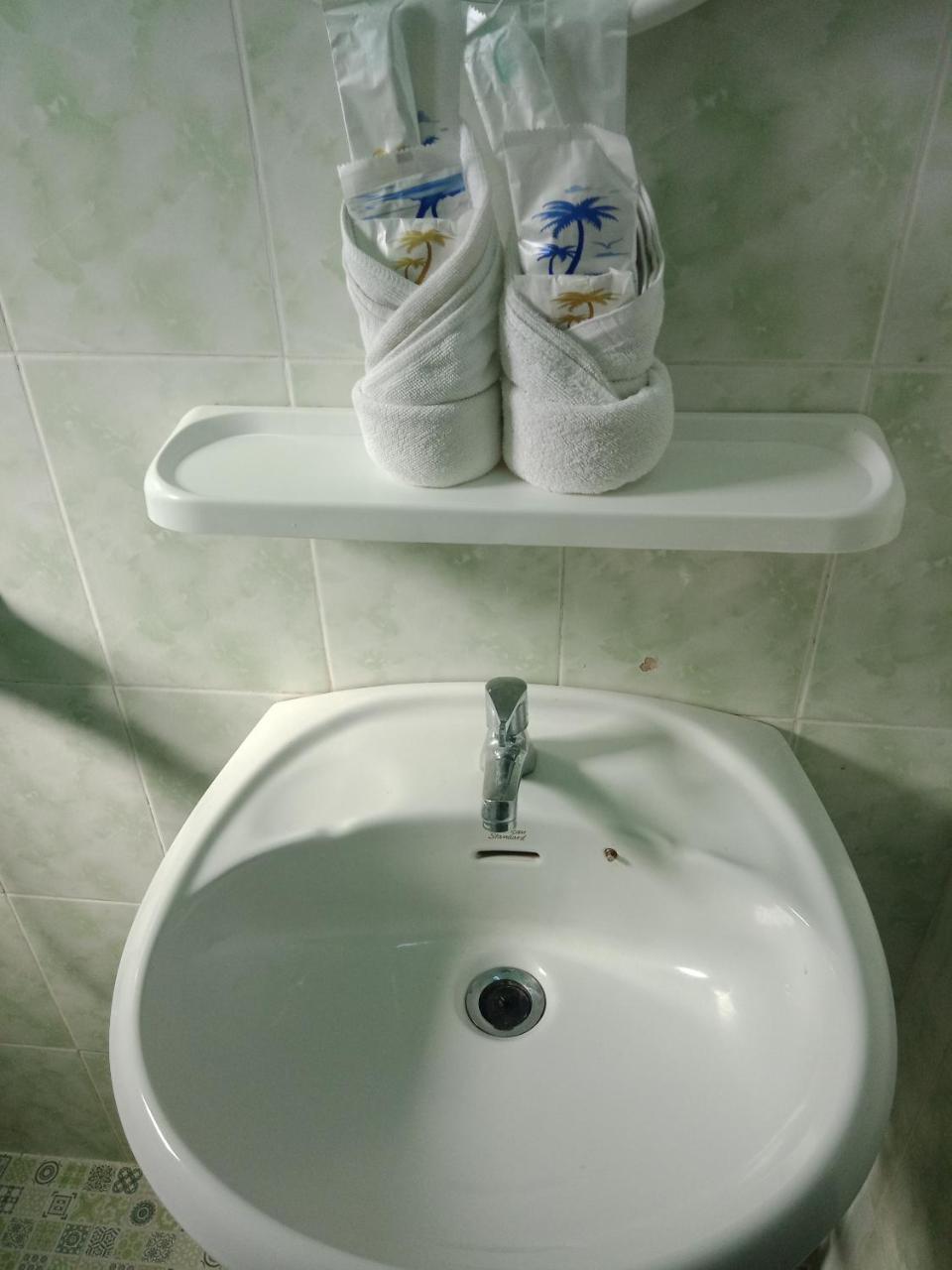 나이 치 린 호텔 Pathein 외부 사진